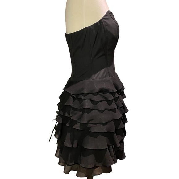 Karen Miller Black Ruffled Dress Size Medium - Picture 5 of 15